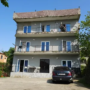 Tete Гостевой дом Батуми