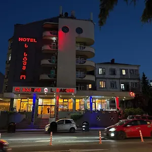 L Bakuri Отель Батуми